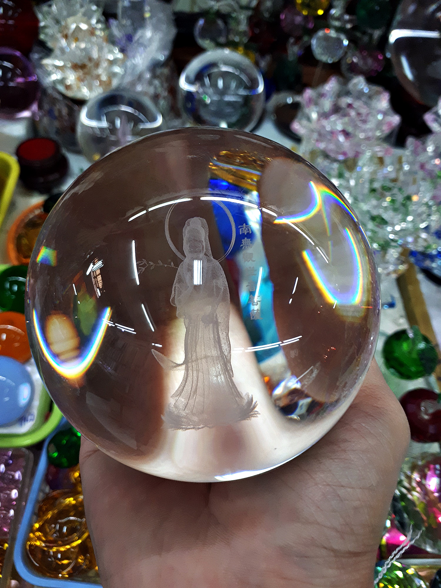 ลูกแก้ว ลาย พระแม่กวนอิม เจ้าแม่กวนอิม 3มิติ ขนาดใหญ่ 4นิ้ว (11ซม) และ 8 นิ้ว (20 ซม.)