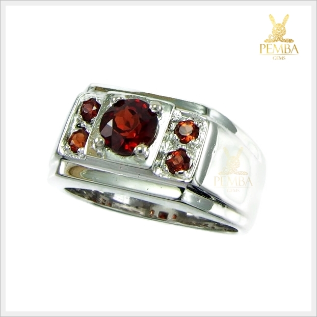 แหวนโกเมนแท้ แดงแก่ก่ำโกเมนเอก เงินแท้925 ชุบทองคำขาว