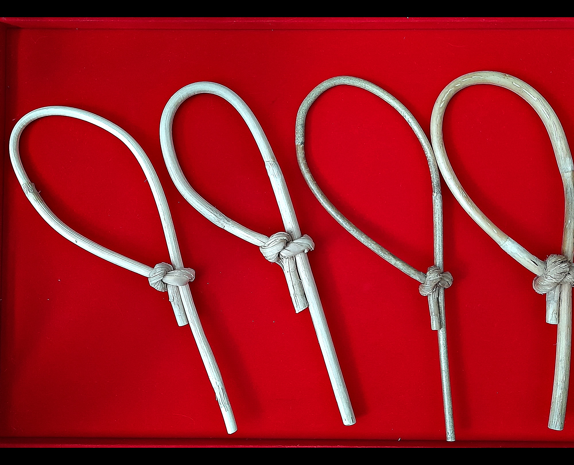 บ่วง ไล่ลม(ทำจากหวายเส้นเดียวผูกด้วยมือ) ปี2564 (พุทธคุณ #ไล่กันลม #ไล่กันพายุ #รักษาบ้านเรือน สถานที่) #รับประกันแท้ - หลวงพ่อบ๊ะ วัดโพธิ์ลังกา ปลุกเสกเดี่ยว