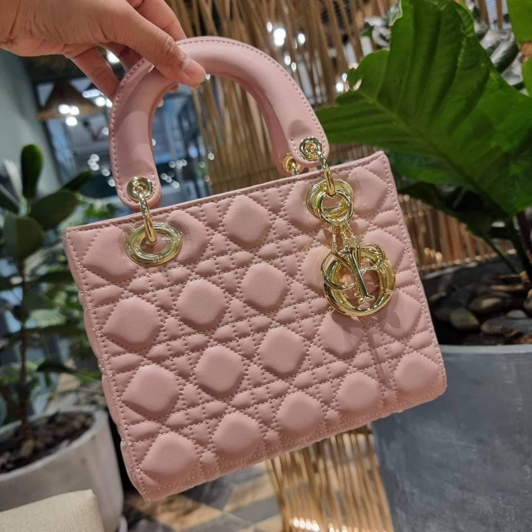 CD LADY BAG (แอดไลน์ก่อนสั่งซื้อ)