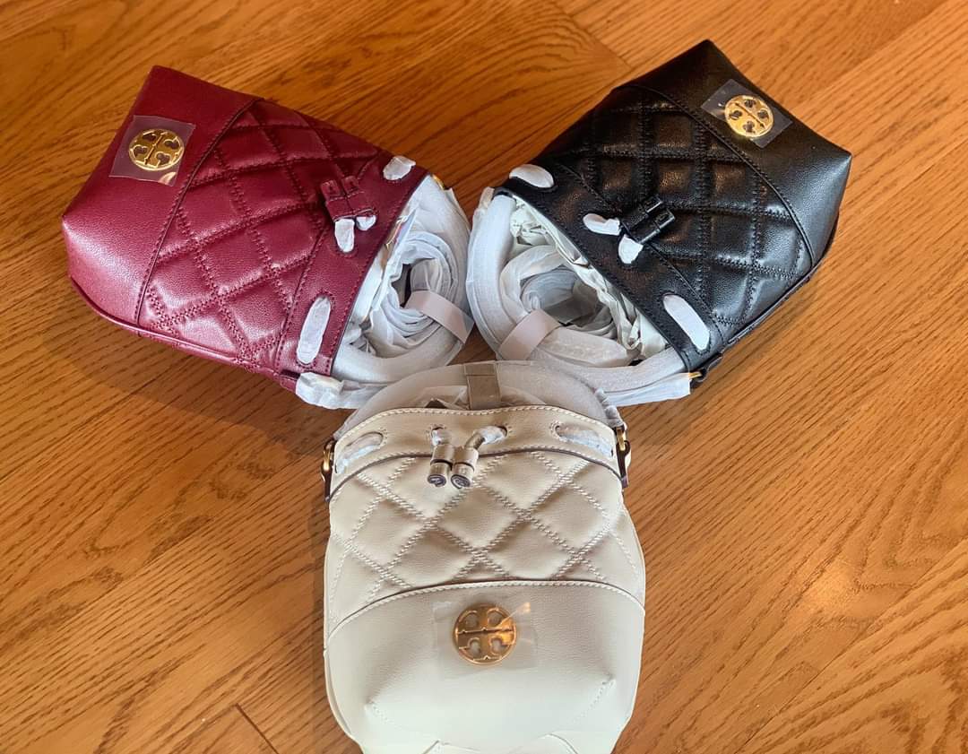TORY BURCH MINI WILLA BUCKET BAG (แอดไลน์ก่อนสั่งซื้อ)