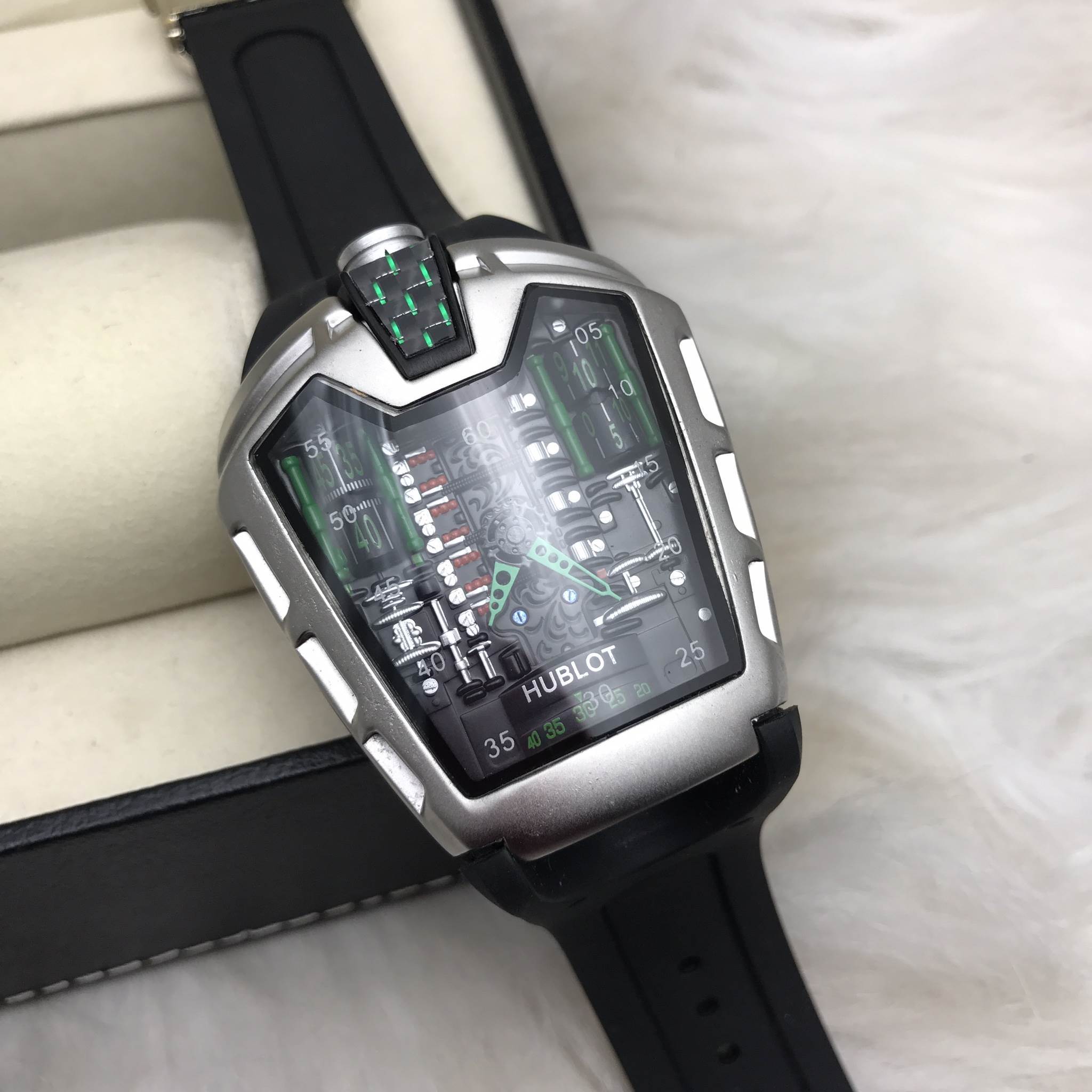 นาฬิกา Hublot ฺBig Bang MP-05 La Ferrari - All Black Edition ขอบเงินหน้าเขียว