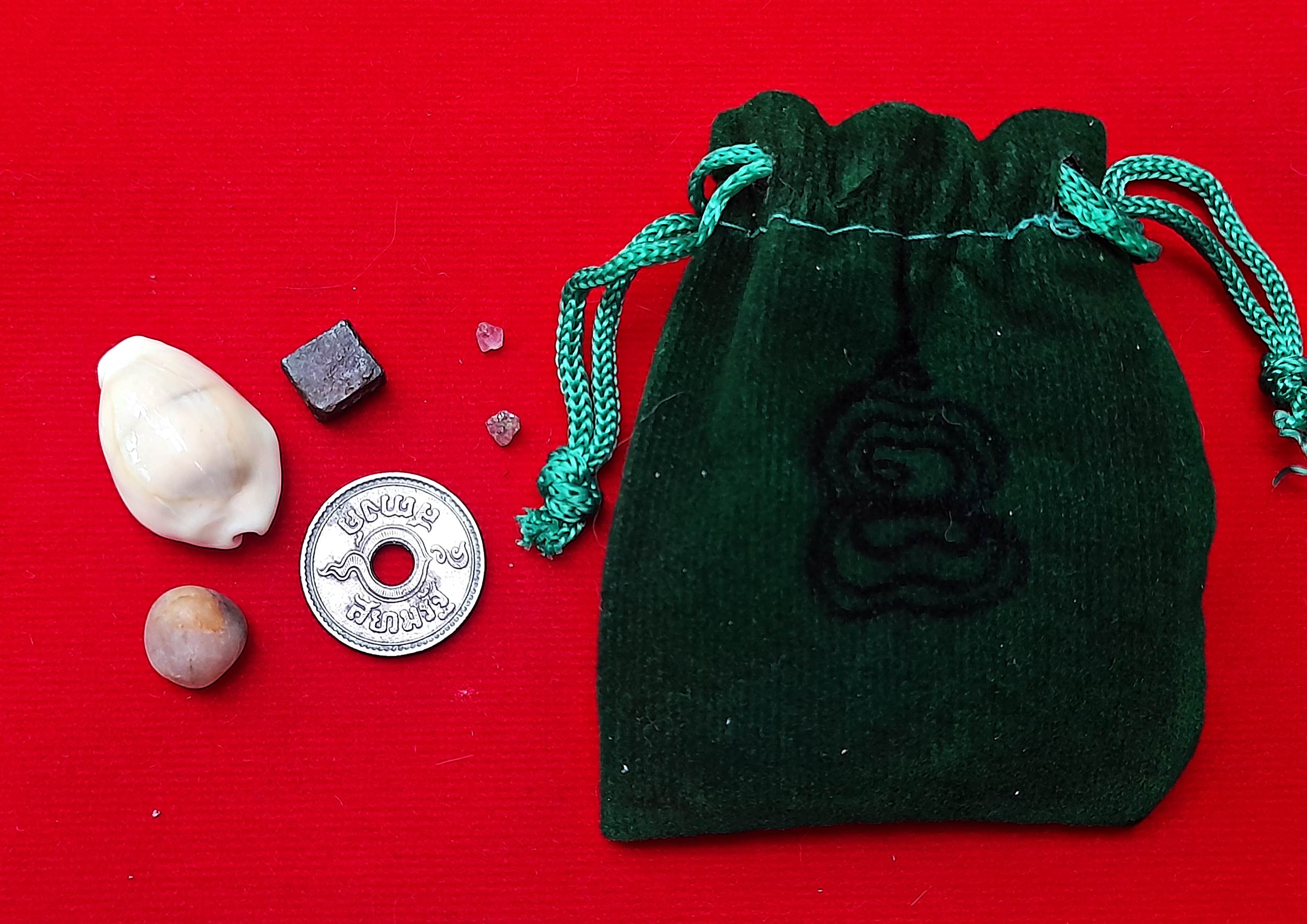 ถุง โภคทรัพย์ (เขียวเหนียวทรัพย์) ไหว้ครูวันเพ็ญ (ลอยกระทง) ปี2565 #รับประกันแท้ - พระอาจารย์มานิตย์ วัดเงินบางพรหม