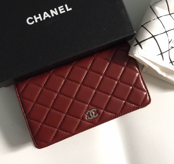 กระเป๋าสตางค์ cn caviar wallet ใบยาว 2 พับ มี 3 สี ดำ แดง แดงเข้ม งานดีสุด หนังอิมพอร์ทยยุโรป