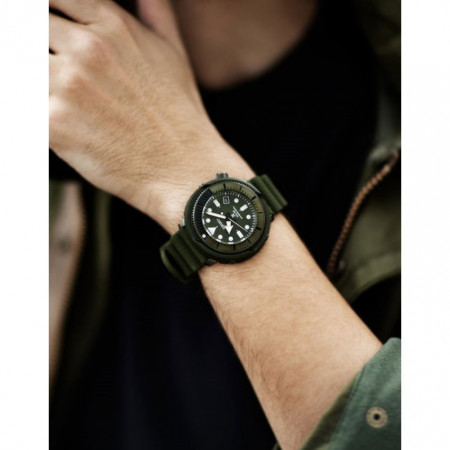 Karnvera Shop นาฬิกาข้อมือผู้ชาย Seiko Prospex Solar Diver's SNE561P1 200M Men's Watch