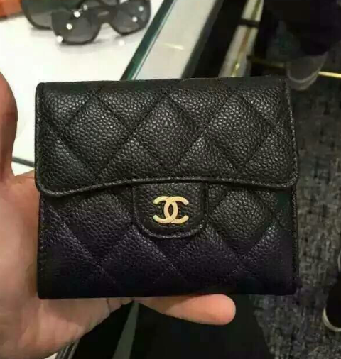 กระเป๋าสตางค์ cn caviar wallet สีดำ ใบสั้น