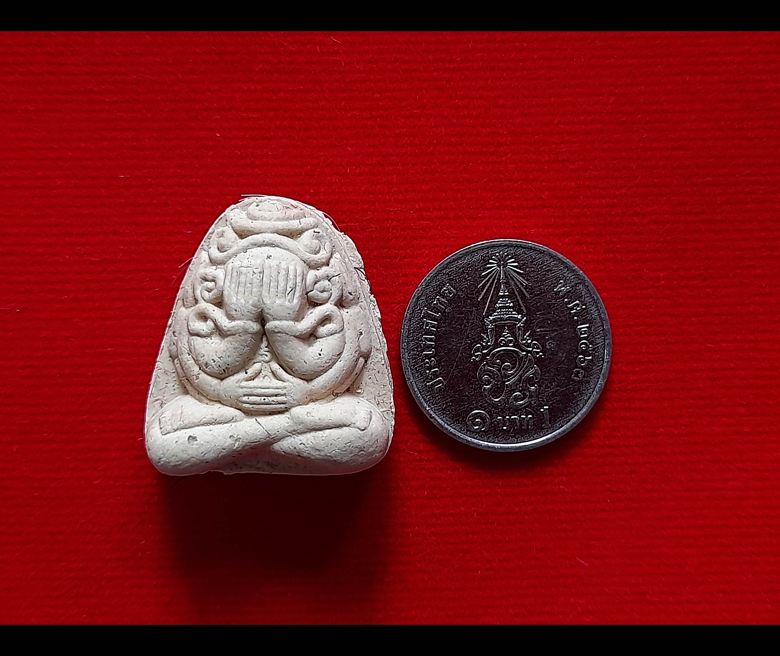 พระปิดตา มหาลาภ ยันต์ยุ่ง 4มือ หลังยันต์นะพรชัย (#ชุดรวม3องค์) ปี2542 เนื้อผง(รวมผงมวลสาร+เส้นผมเกศา+พลอยเสก เศษลูกแก้วสารพัดนึก) #รับประกันแท้และทัน - หลวงพ่อยุงยุทธ วัดเขาไม้แดง จ.ชลบุรี