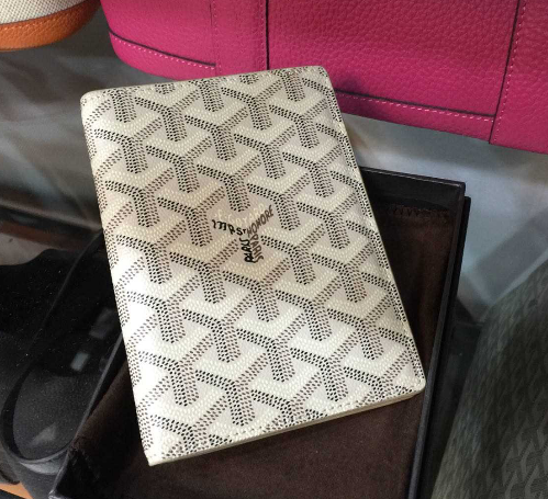 ซองใส่พาสปอร์ต goya passport cover สีขาว