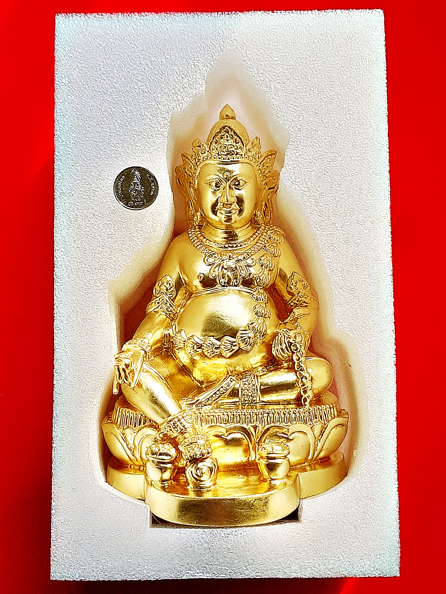 รูปหล่อ ท้าวเวสสุวรรณ ปาง ไฉ่ซิงเอี๊ย(ธนบดี) นั่งรับทรัพย์ เนื้อทองเหลือง ปิดทองแท้(ปิดทองก่อนปลุกเสก) ปี2564 - (เทพเจ้าแห่งโชคลาภ ความมั่งคั่ง) (ขนาดตั้งบูชา หน้าตัก4นิ้ว ฐาน4นิ้วครึ่ง สูง6นิ้ว) #พิธีนี้ไฉ่ซิงเอี๊ยท่านมาสงเคราะห์ปลุกเสกเอง