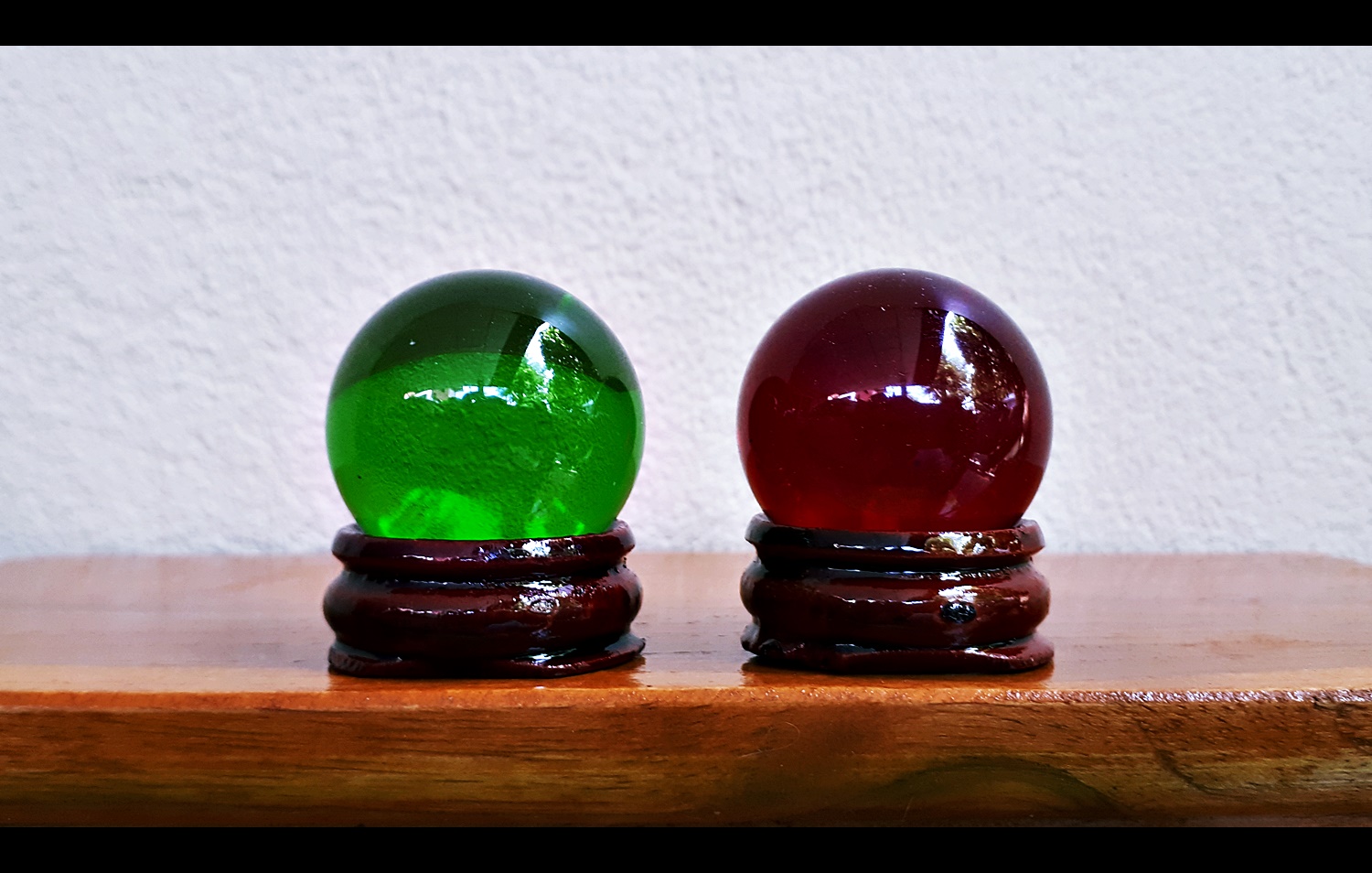 ลูกแก้ว ดวงแก้ว สีสรรค์ คละสี ขนาดต่างๆ 1นิ้ว / 1นิ้วครึ่ง / 2นิ้ว / 3นิ้ว / 4นิ้ว / 5นิ้ว / 6นิ้ว / 8นิ้ว สีเขียว สีชมพู่ สีฟ้า สีน้ำเงิน สีแดง สีดำ สีใส สีเหลือง สีส้ม สีม่วง