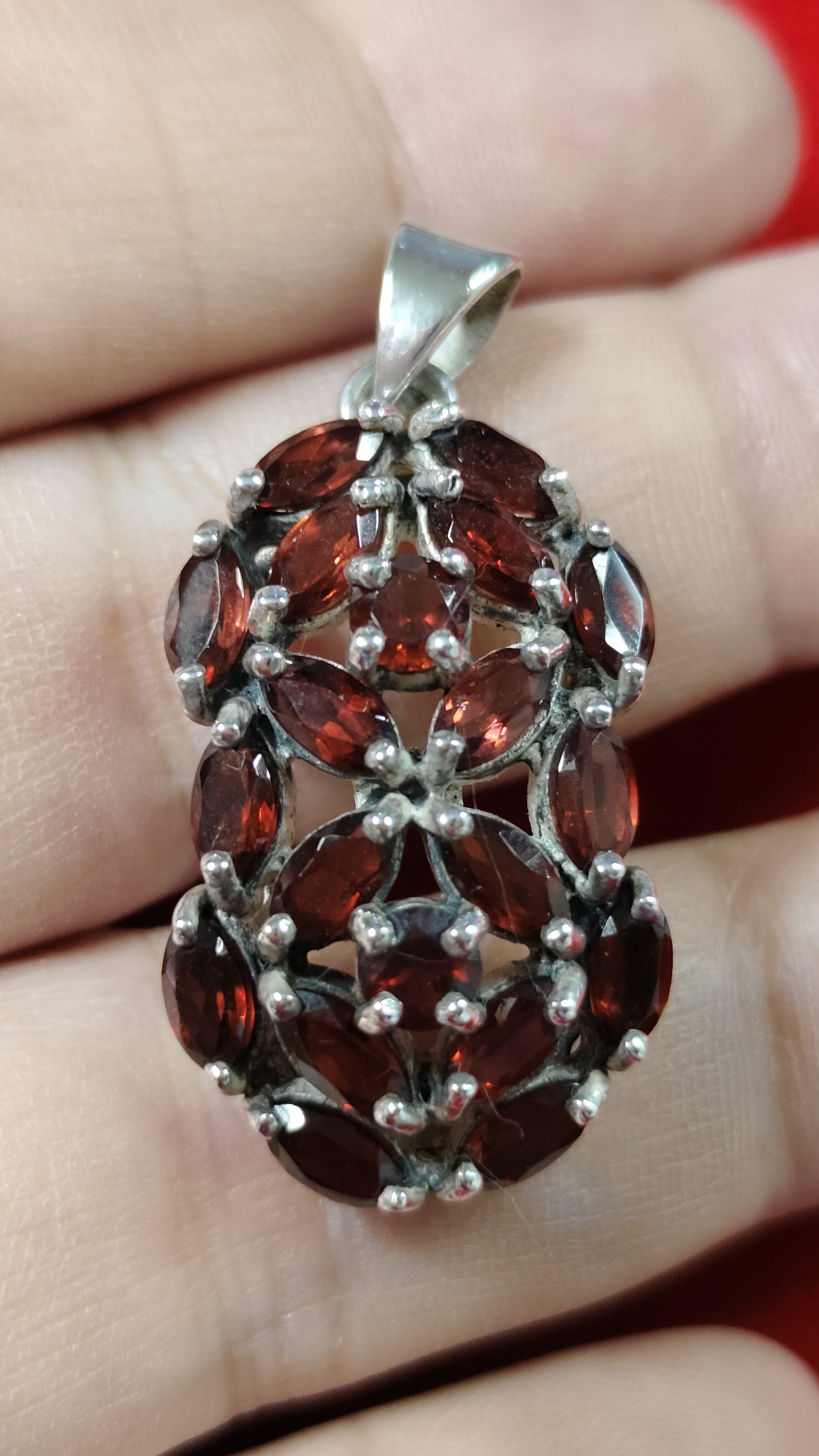 #จี้โกเมนเจียเหลี่ยม รหัสC-031