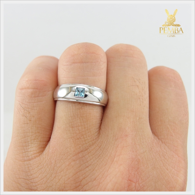 แหวนเพทายแท้ ทรงสี่เหลี่ยม เม็ดเดี่ยว เท่อย่างมีสไตล์ แหวนพลอยแท้