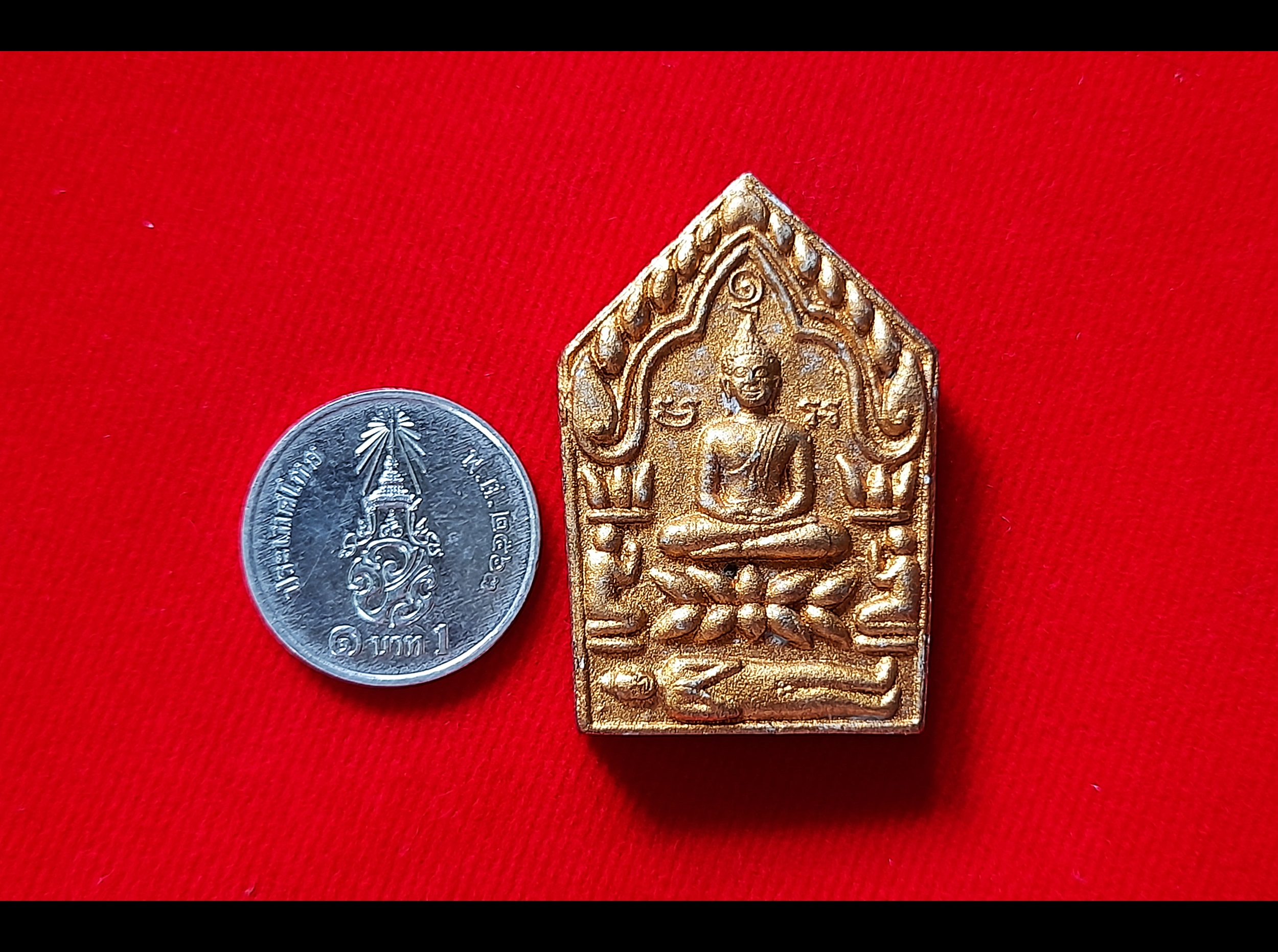 พระขุนแผนพรายกุมาร หน้าทอง #พิมพ์ใหญ่ หลังพิมพ์ลายเซ็นต์ ปี2540 #รับประกันแท้และทัน - หลวงพ่อยงยุทธ วัดเขาไม้แดง จ.ชลบุรี