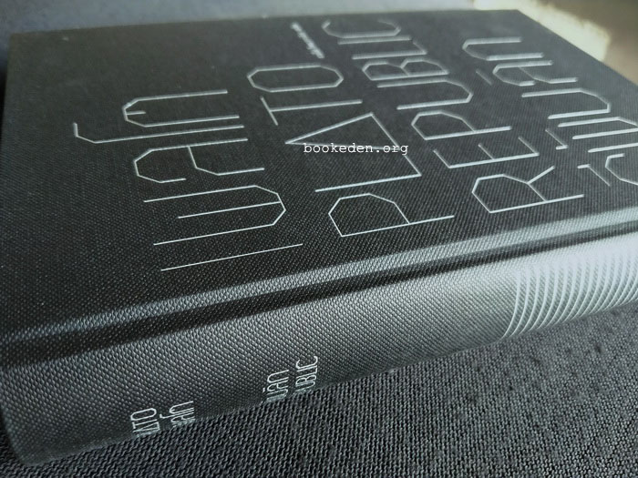 รีพับลิก (ปกแข็ง) **พิมพ์ครั้งแรก