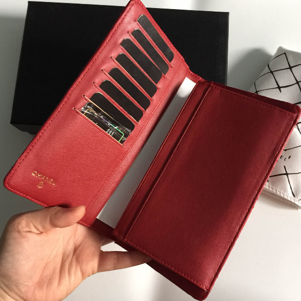 กระเป๋าสตางค์ cn caviar wallet ใบยาว 2 พับ มี 3 สี ดำ แดง แดงเข้ม งานดีสุด หนังอิมพอร์ทยยุโรป