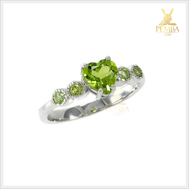 แหวนเพริดอตแท้ รูปทรงหัวใจสุดเก๋ ในติดนิ้วได้ทุกโอกาส แหวนพลอยแท้