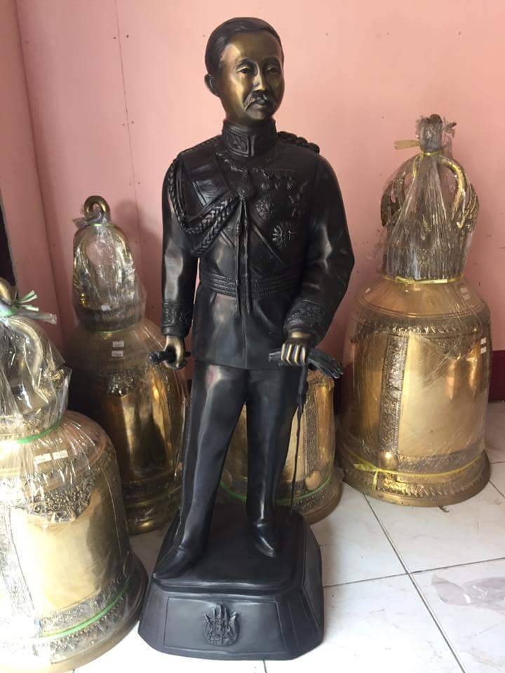 รูปหล่อ พระปิยะมหาราช ในหลวง ราชกาลที่5 (ร.5) (สูง35นิ้ว เนื้อโลหะทองเหลือง)