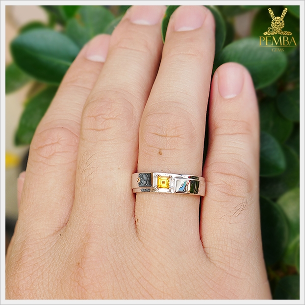 แหวนบุษราคัมแท้ ทรงสี่เหลี่ยม เงินแท้925 ชุบทองคำขาว อัญมณีสีเหลืองใสสด