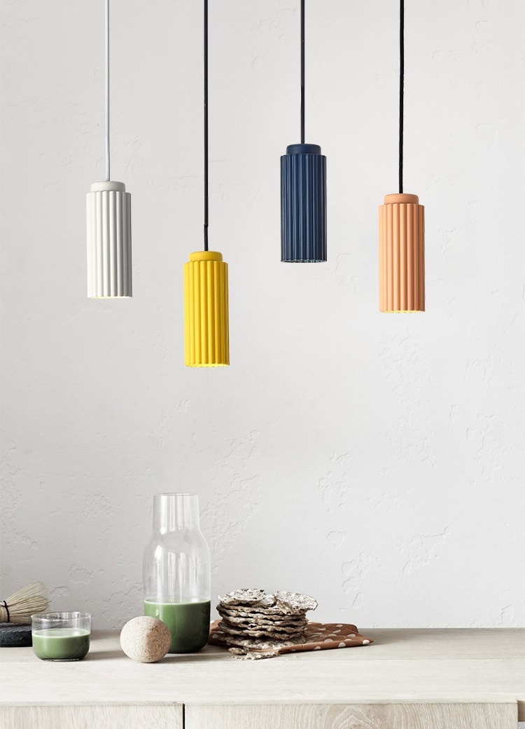 โคมไฟแขวนเพดานทรงกระบอกผิวลายลอนเส้นตรงแนวตั้ง [LB3118]