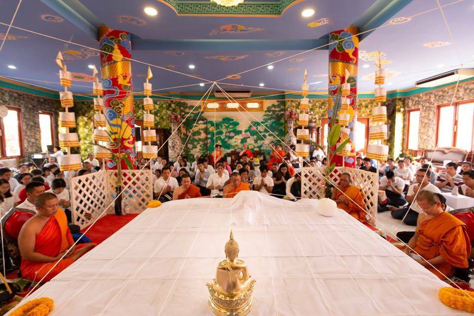 รูปหล่อ หลวงพ่อหายโศก(พระหายโศก) (ขนาดบูชา หน้าตัก1นิ้ว) เนื้อทองเหลืองปัดเงา ปี2561