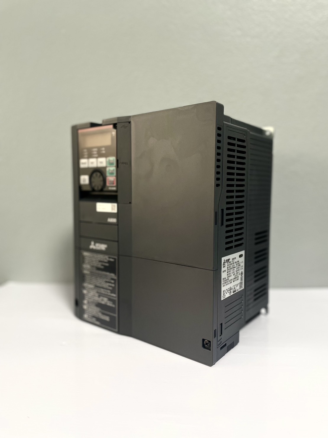 MITSUBISHI INVERTER MODEL:FR-A840-11K-1 3 PHASE 380V