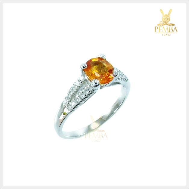 แหวนบุษราคัมแท้ สีเหลืองทอง(บุษร์น้ำทอง) เงินแท้ ชุบทองคำขาว แหวนพลอยแท้