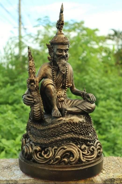 รูปหล่อ ปู่ฤาษีภุชงค์นาคราช (ปู่ฤาษีครูสายพญานาค) เนื้อเรซิ่น แต่งผิวสีเก่าโบราณ (ขนาด ความสูง14นิ้ว ฐานกว้าง7.5นิ้ว)