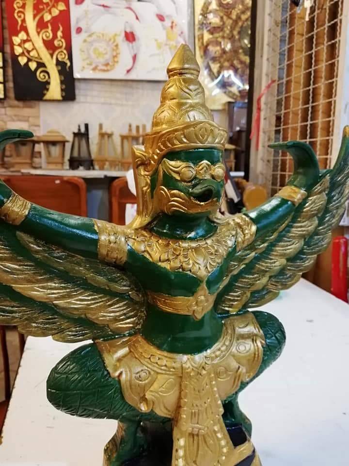 พญาครุฑ งานฝีมือ แกะสลักจากไม้สัก (14×14นิ้ว)