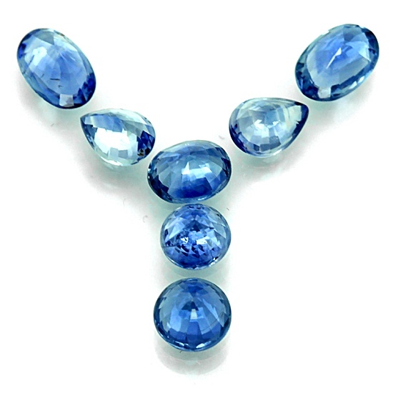 Ceylon Blue Sapphire พลอยไพลินเนื้อแข็งจัดเซท จำนวน 7 เม็ด น้ำหนักรวม 3.52 กะรัต ความสะอาดมองตาเปล่าสะอาดไม่มีตำหนิ ไฟดี เจียระไนสวย