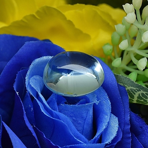 Rare Aquamarine พลอยอวามารีน รูปไข่หลังเบี้ย ขนาดใหญ่ หายาก น้ำหนัก 29.85 กะรัต สีฟ้าอ่อน สีหวานสวย มีตำหนิภายในเม็ด ของจริงเห็นตำหนิไม่ชัดเท่าในรูป