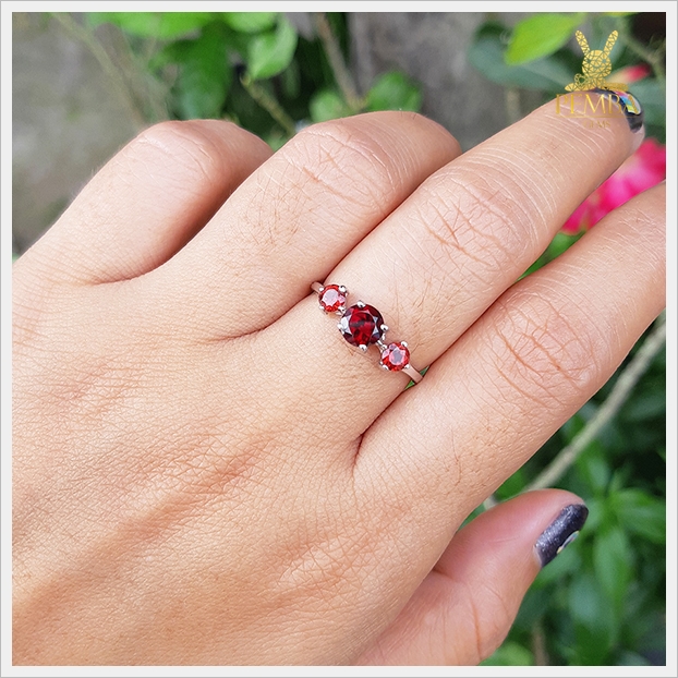 แหวนโกเมนแท้ เงินแท้ ชุบทองคำขาว แหวนพลอยแท้