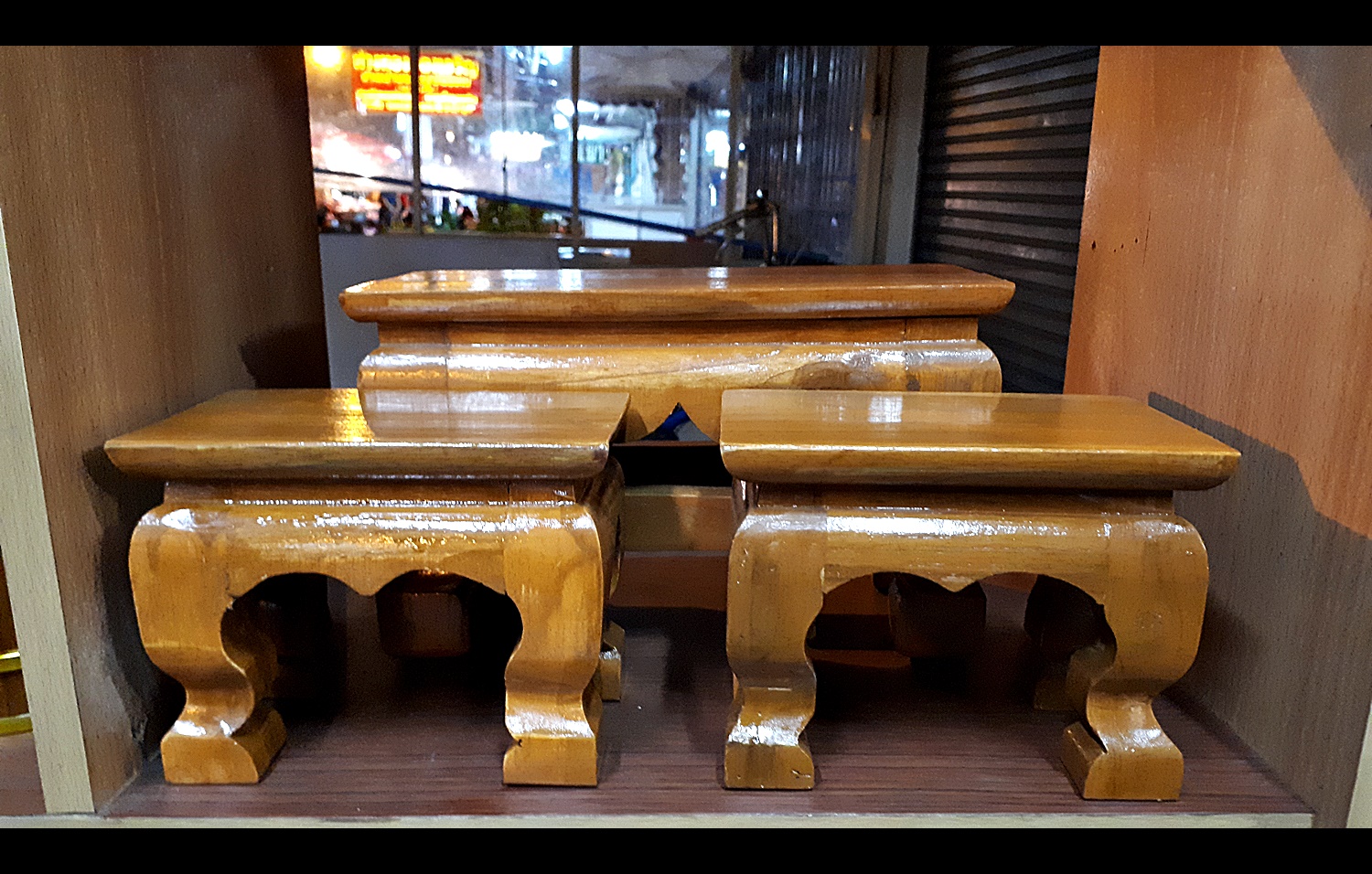 โต๊ะหมู่บูชา 3 ตัว ไม้สัก