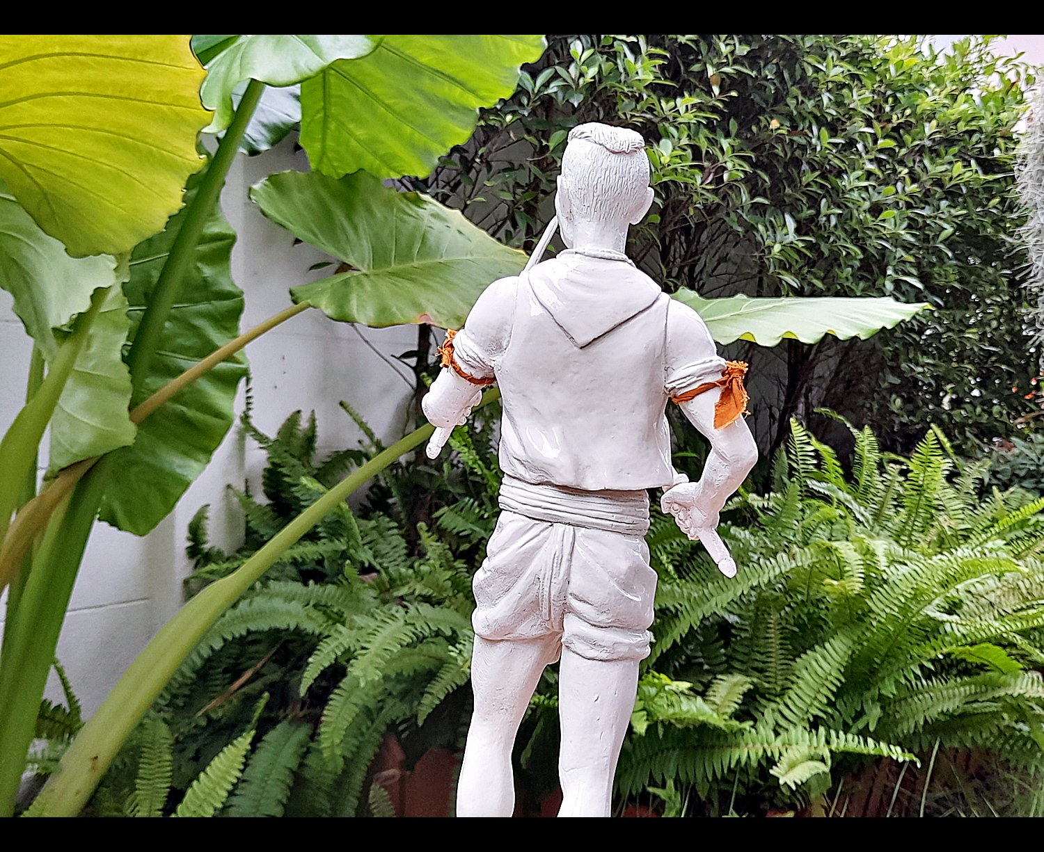 รูปหล่อ หุ่นพยนต์ขุนศึกพรหมมหาราช ปราบมาร (เชิญดวงจิตเทวดา ท่านปู่ขุนศึก ยุค นักรบไทย ของพระเจ้าพรหมมหาราช) เนื้อเรซิ่น สีขาว (ขนาดสูง14นิ้ว ฐาน3x5นิ้ว) (จัดสร้างเพียง99องค์) ปี2559 #รับประกันแท้ - หลวงพ่อหนุน วัดพุทธโมกข์