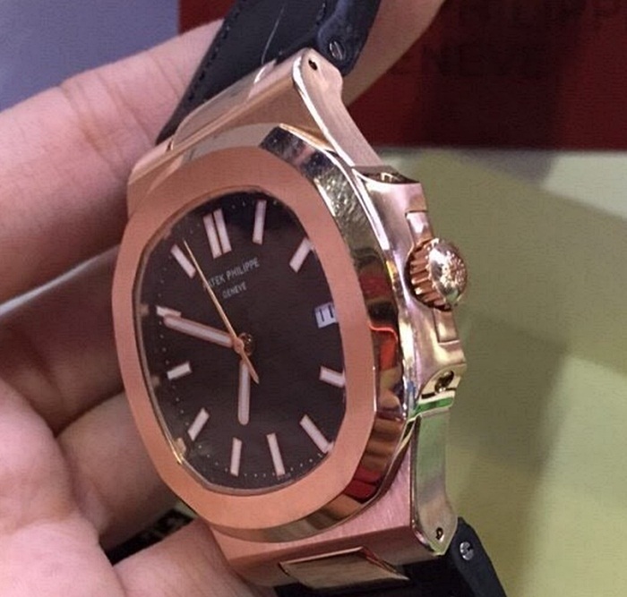 นาฬิกา Patek Philippe รุ่น Nautilus สี Pink Gold สายหนังสีดำ