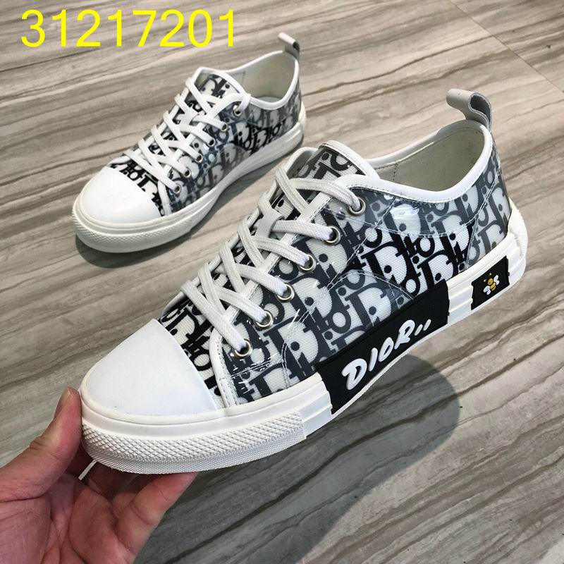 dio men แบบอีกเยอะกดดูด้านในค่ะ size 38-44