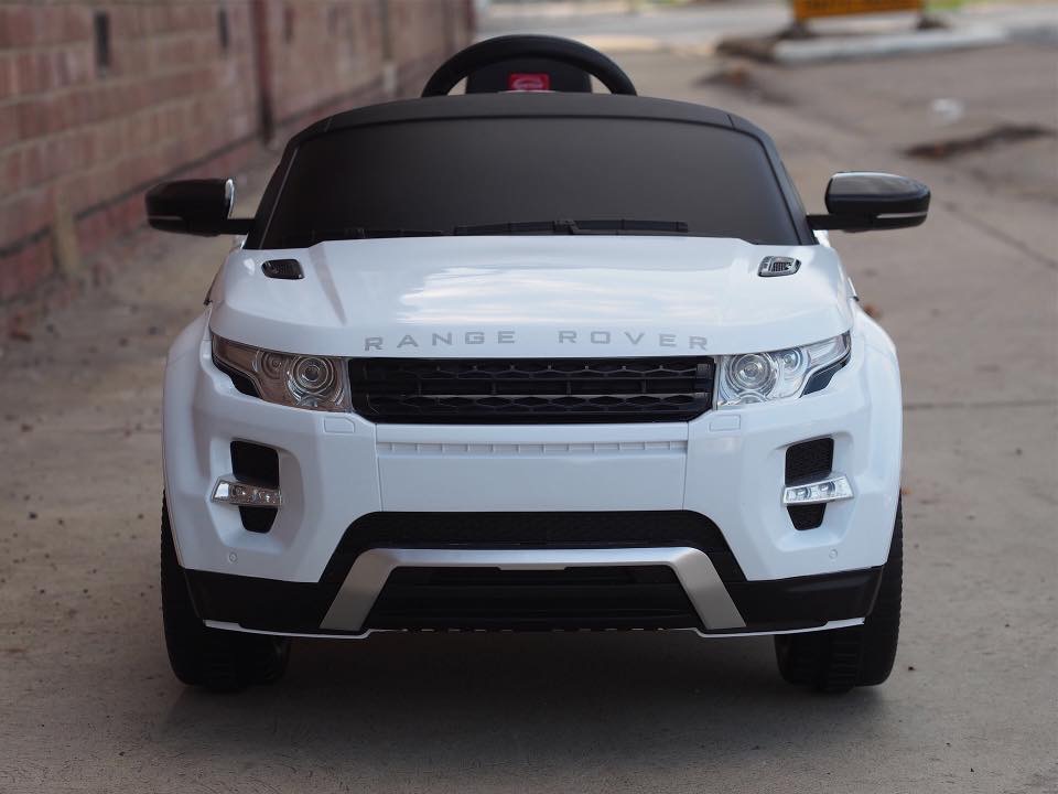 รถแบตเตอรี่พร้อมรีโมทบังคับวิทยุภายใต้ลิขสิทธิ์แท้ของรถยนต์ Land Rover - Range Rover Evoque 12V Battery-Powered Ride-On SUV