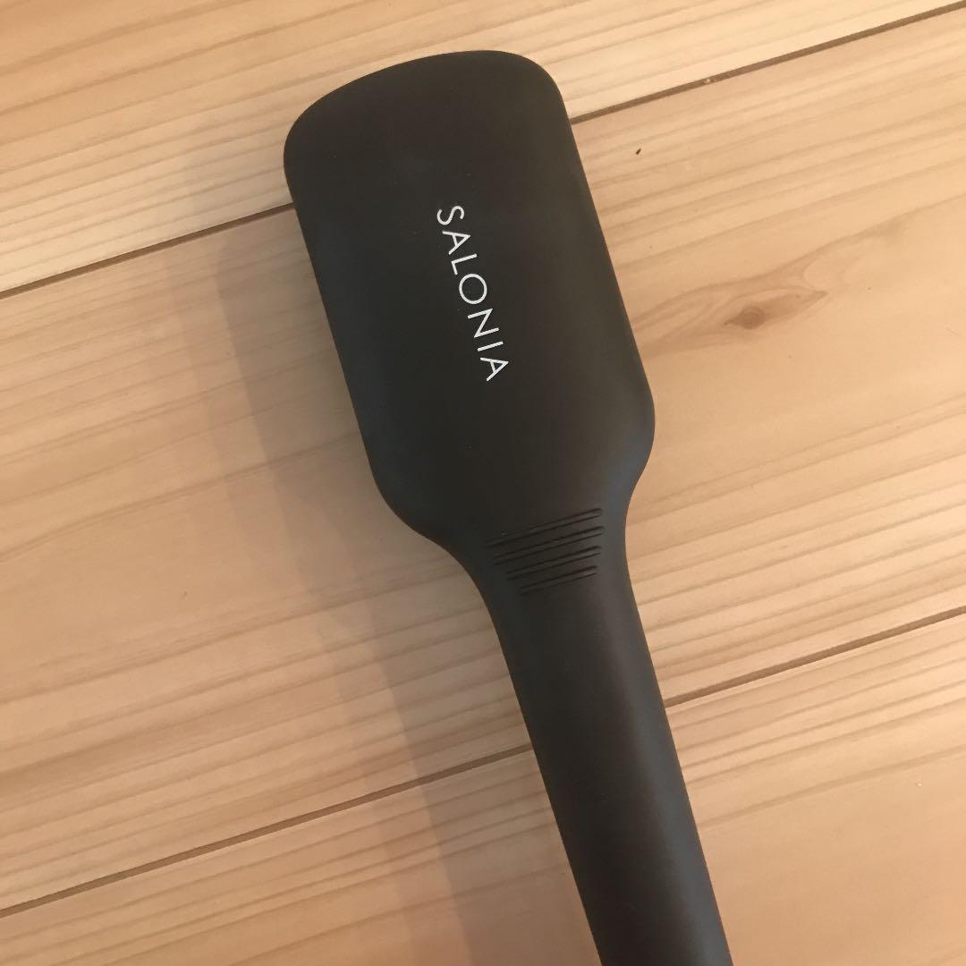 (พร้อมส่ง) Salonia Straight Heat Brush 68mm แปรงหวีไฟฟ้าญี่ปุ่น เปลี่ยนผมฟูเป็นผมตรงสลวยมีวอลุ่ม ดูสุขภาพดีได้อย่างง่ายดาย ในเวลาเพียงไม่กี่นาที ตัวแปรงเซรามิกโค้ทช่วยนำความร้อนแต่ไม่ทำลายเส้นผม