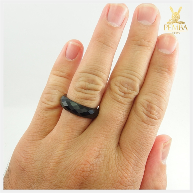 แหวนนิลแท้ ปลอกมีด เจียรไนเหลี่ยมทั้งวง เท่มีสไตล์