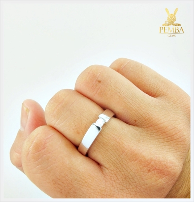 แหวนนพเก้าแท้ เพชรแท้ เงินแท้925 ชุบทองคำขาว ฝังใต้ท้องแหวน