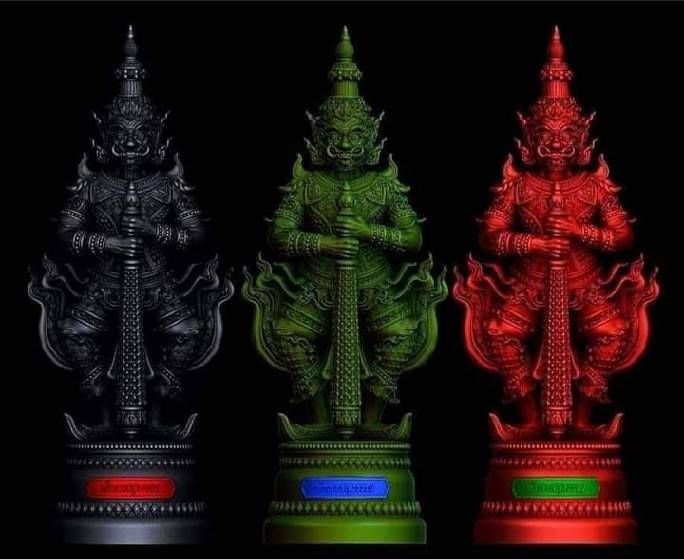 รูปหล่อ ท้าวเวสสุวรรณ ชุดรวม3องค์ สีดำ สีแดง สีเขียว (สูง 9นิ้ว) เนื้อโลหะ ปี2565 #รับประกันแท้