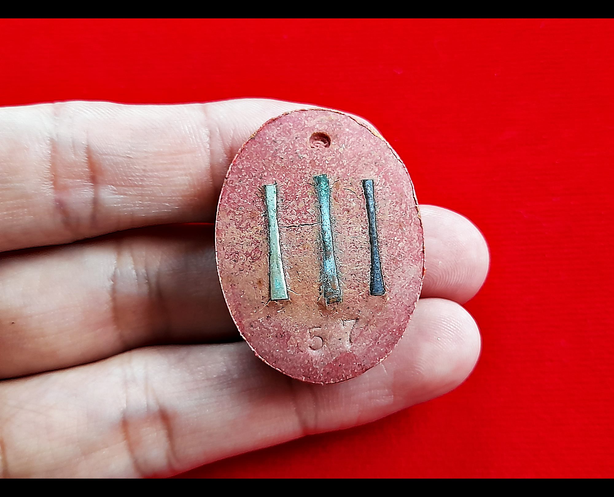 เหรียญศิวลึงค์(หัวปลัดขิก 11รุ่ม1 โยนี พ่อกำเนิด แม่กำเนิด แม่ยั่ว ) ฝั่งตะกรุด3ดอก เนื้อผง สีแดงแรงฤทธิ์(เมตตา เสน่ห์ ลาภ) #รับประกันแท้ - หลวงปู่อุดมทรัพย์(พระอาจารย์จ่อย) วัดเวฬุวัน จ.ศรีสระเกษ จัดสร้างและดำเนินการปลุกเสก