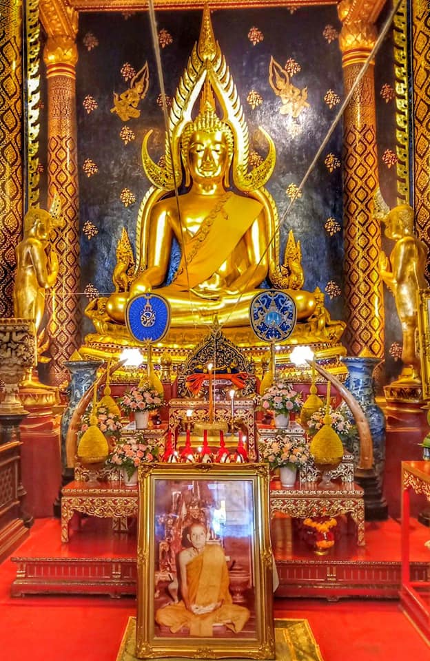 พระกริ่ง จักรพรรดิ์ มนต์พระกาฬ เนื้อนวะโลหะชั้นครู ปี2562 (ใต้ฐานบรรจุเส้นเกศา หลวงพ่อกวย วัดโฆสิตาราม ,หลวงพ่อเย็น วัดสระเปรียญ หลวงพ่อปรง วัดธรรมเจดีย์) - หลวงพ่อเล็ก วัดท่าขนุน (อฐิษฐานจิตปลุกเสก ณ วัดพระพุทธชินราช ปี2562))