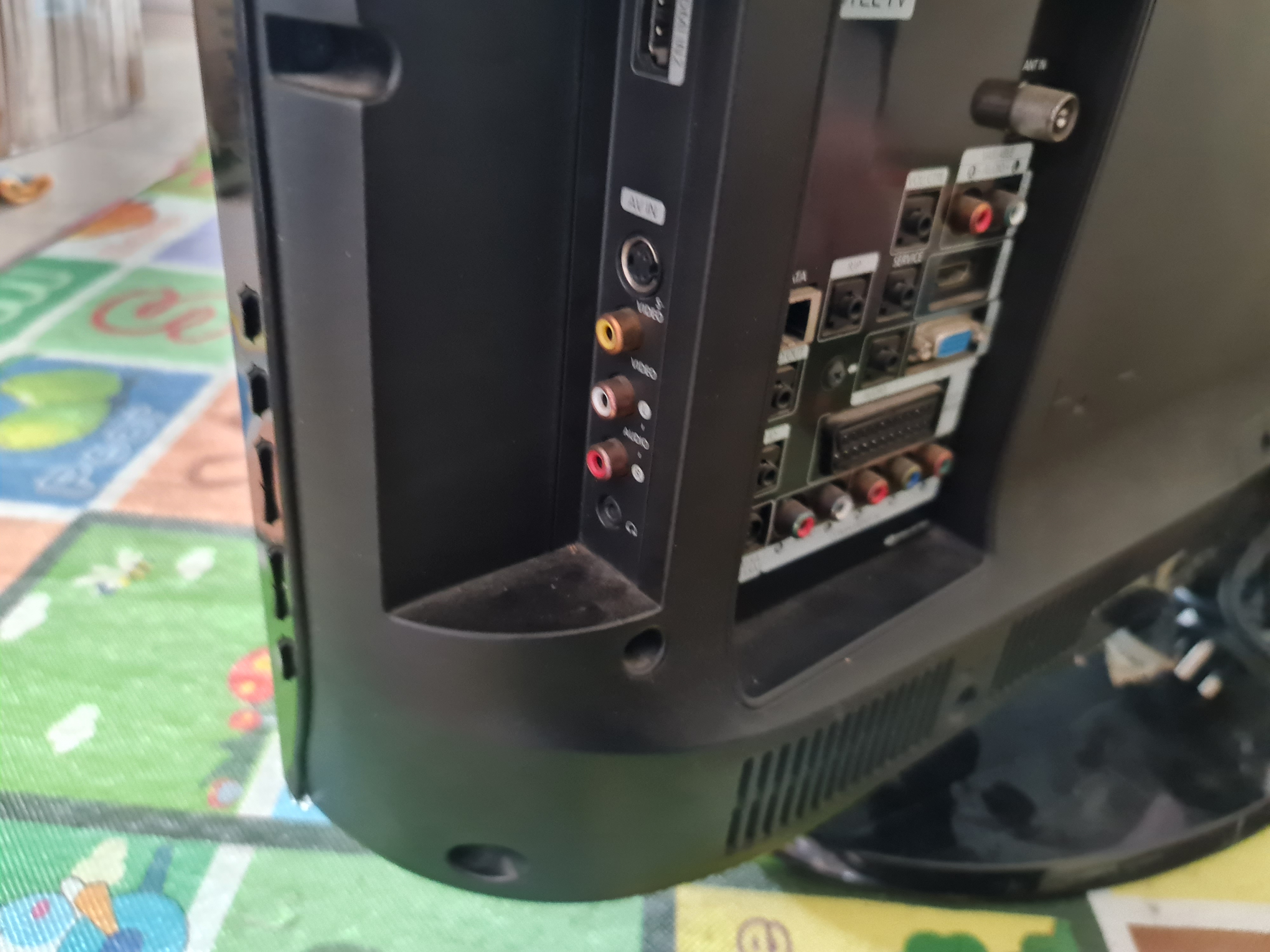ทีวี LCD Samsung 37 นิ้ว พร้อมรีโมท