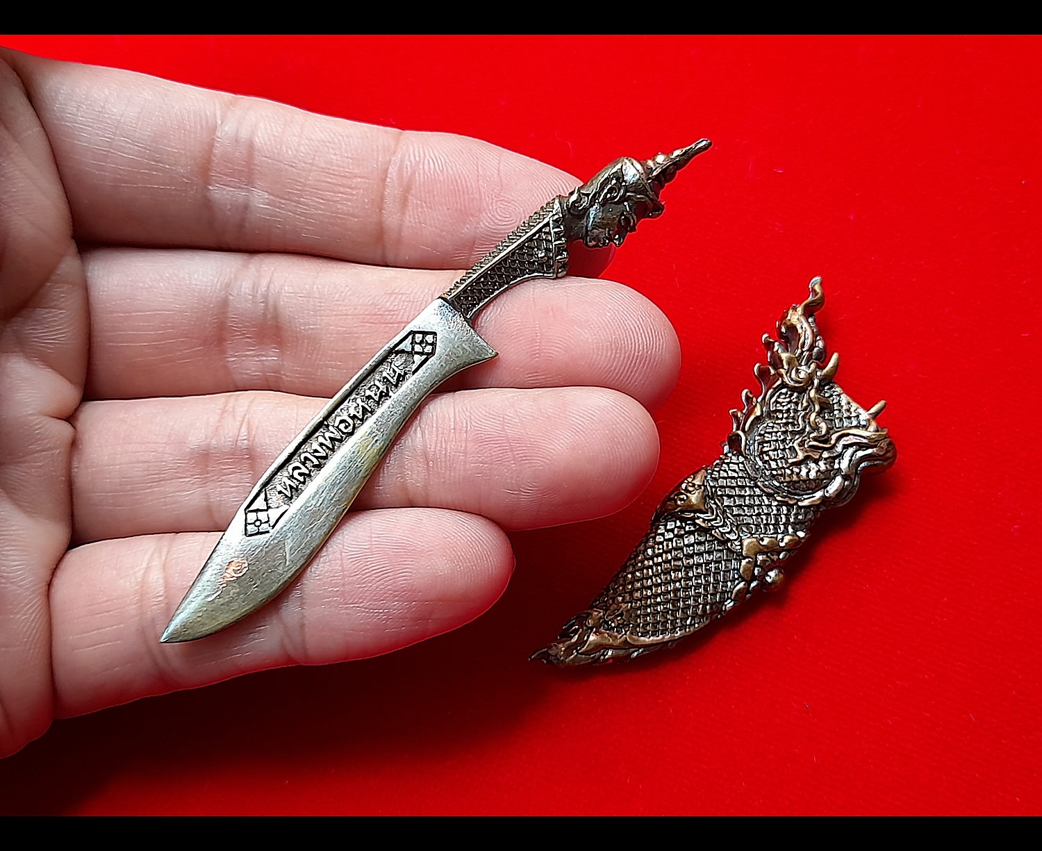 มีดหมอท้าววิรูปักษ์ (ท้าววิรูปักษ์ เทวดาผู้เป็นใหญปกครองพญานาค) หล่อนำฤกษ์ เนื้อสัตตะโลหะ (พิเศษ(เฉพาะหล่อนำฤกษ์)) ปี2564 #รับประกันแท้ - หลวงพ่อหนุน วัดพุทธโมกข์