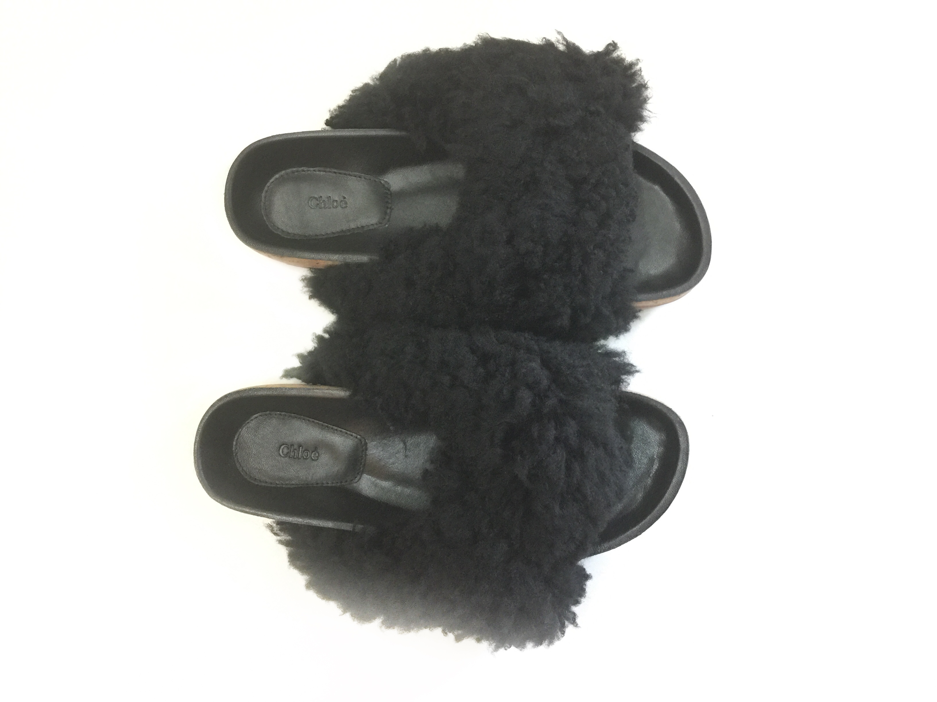 CHLOÉ SHEARLING FUR FLAT SLIDE SANDAL, FAWN