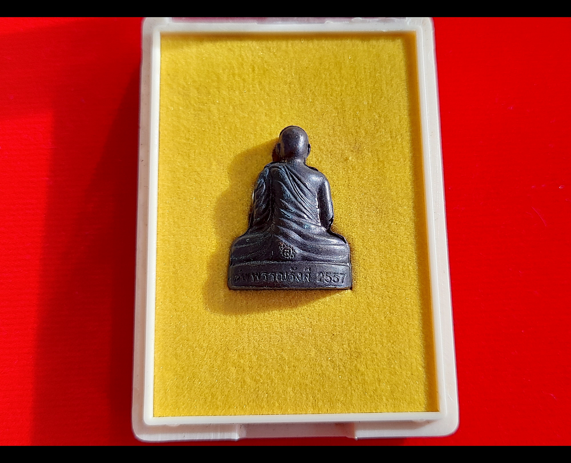 รูปหล่อ อุ้มบาตร มหาลาภ เนื้อทองแดง (ขนาดห้อยคอ) ปี2557 #รับประกันแท้ - พระอาจารย์สุริยัณ วัดป่าฉัพพรรณรังสี จ.ชัยภูมิ