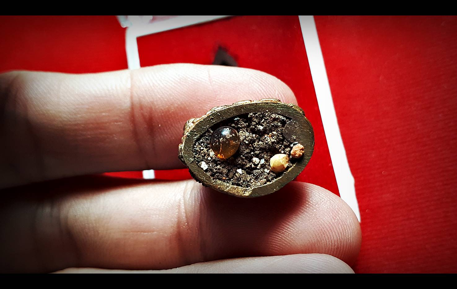 พระกริ่งชินบัญชร เนื้อชนวน ปี2556 (ใต้ฐานอุดมวลสาร) - หลวงพ่อหนุน วัดพุทธโมกข์