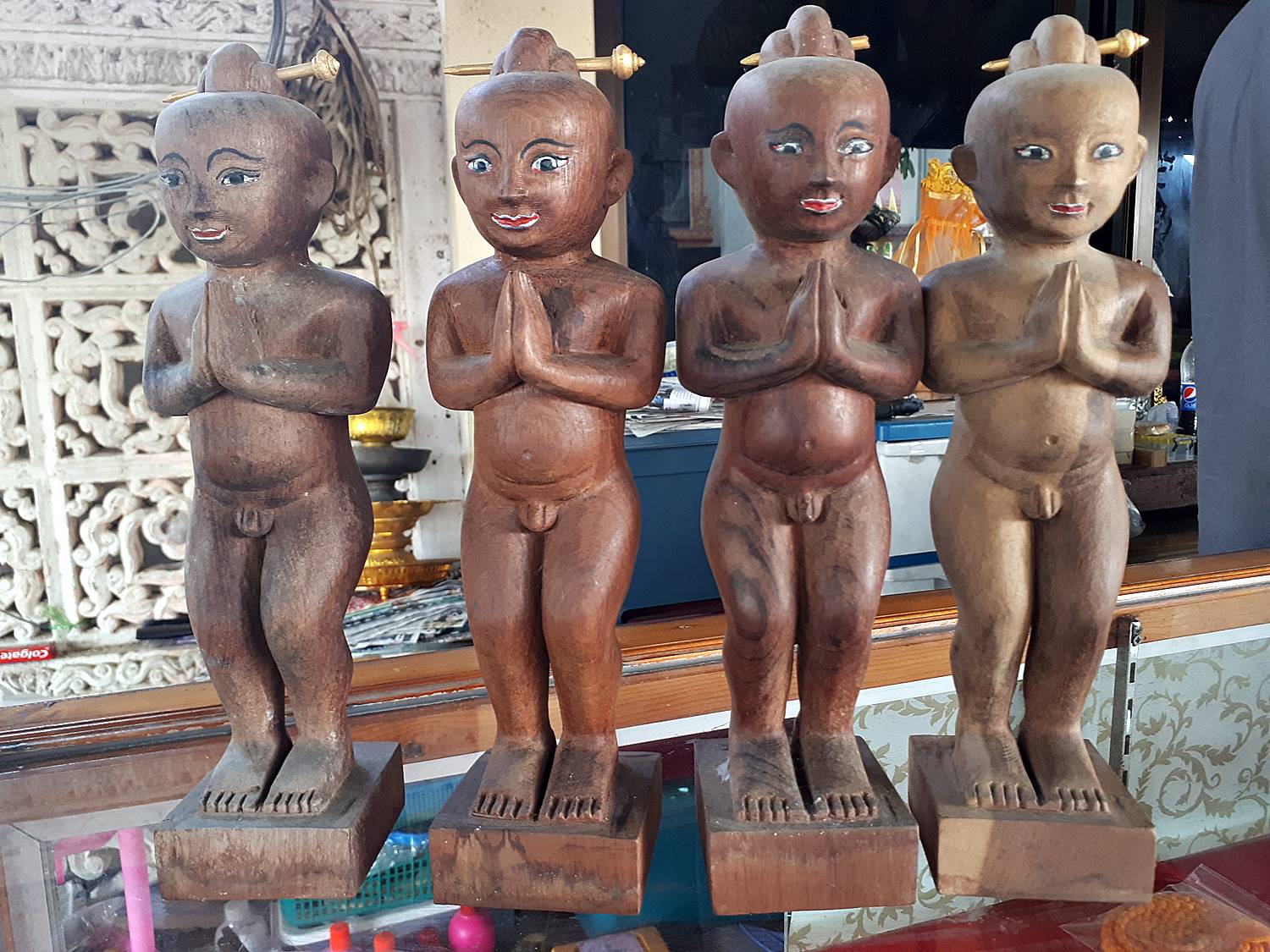 กุมาร (แกะจากไม้รักป่า) ตนใหญ่ หลวงพ่อพิจารย์ วัดโพธิ์ผักไห่