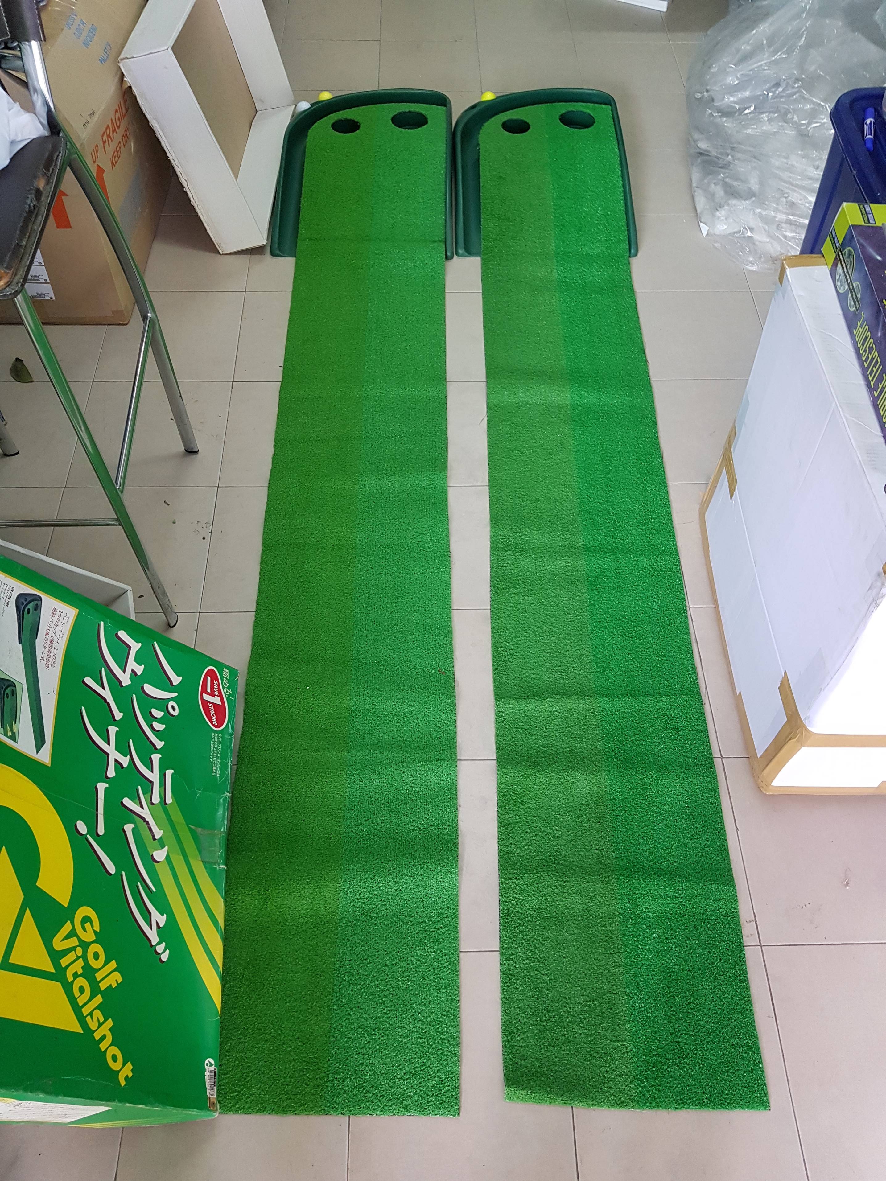 พรมซ้อมพัตต์กอล์ฟ พร้อมรางคืน