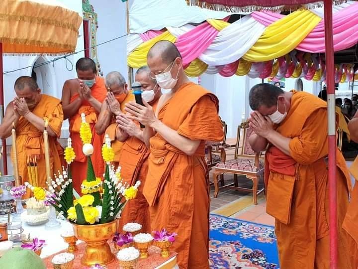 พระสิบทัศน์ (พระพุทธ 10ปาง พระประจำวันเกิด คุ้มครองดวงชะตา หนุนเสริมวาสนา) หลังยันต์หัวใจพระโพธิ์สัตว์ เนื้อแก่ยาวาสนาจินดามณี ฝั่งพลอยเสก สีน้ำตาลเข้ม ปี2565 #พิธีสงเคราะห์ด้วยคาถาเงินล้านสูตรพิเศษ #พิธีนพเคราะห์พระพิชัยสงคราม #พิธีเจ้าสัว #รับประกันแท้